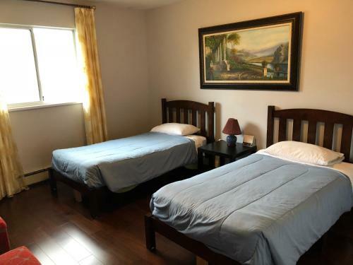 Hostal Vancouver Airport Bryson Home