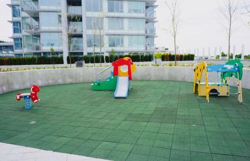 Richmond Hollybridge Way Apartment