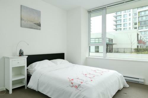 Apartamento Pristine 2bdr 2ba Condominum In Richmond Centre
