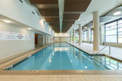 Apartamento Pristine 2bdr 2ba Condominum In Richmond Centre
