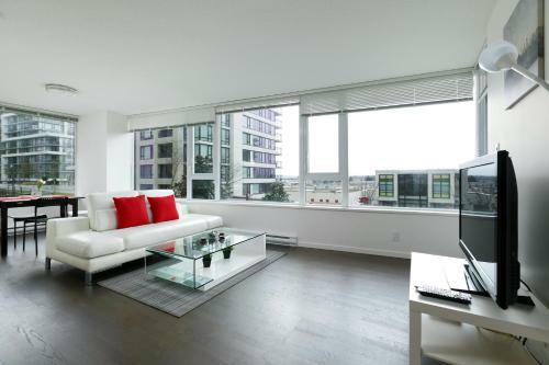Apartamento Pristine 2bdr 2ba Condominum In Richmond Centre