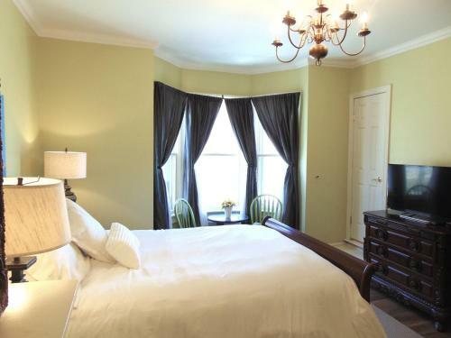 Hostal The Elizabeth Manor Guesthouse