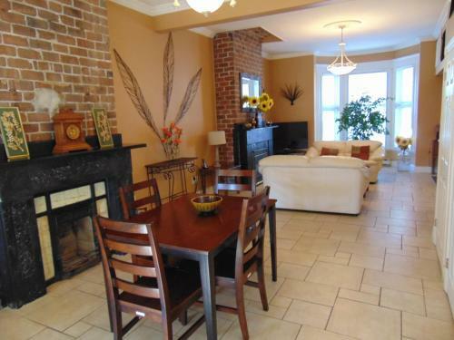 Apartamentos Downtown Executive Suites - Queens Road