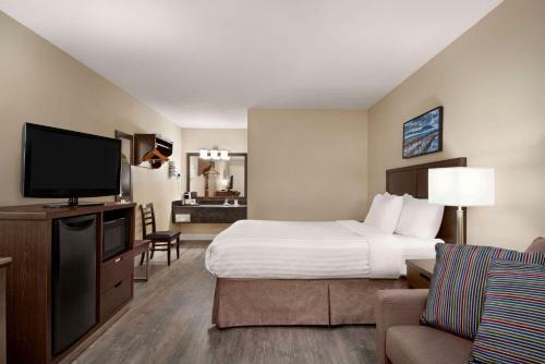 Hotel Travelodge By Wyndham Salmon Arm Bc