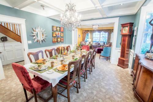 Bed & Breakfast West End Guest House