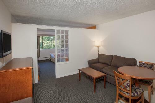 Hotel Howard Johnson By Wyndham Victoria