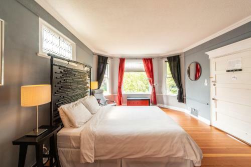 Hostal Ocean Island Suites