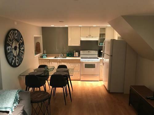 Lower Level Maplewood Suite