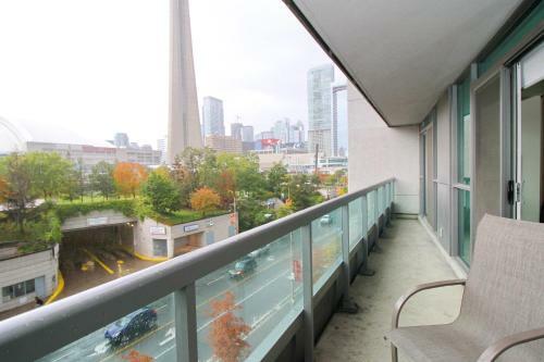 Luxury 3 Br Dt Apartment Toronto, On, Canada