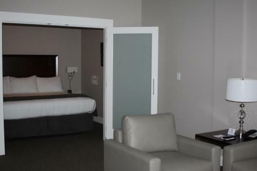 Capital City Center Hotel