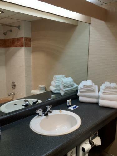Capital City Center Hotel