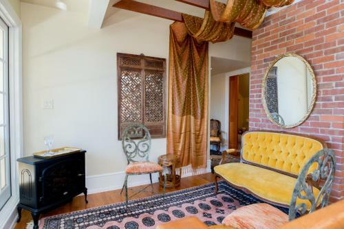Villa Marco Polo Bed And Breakfast Inn