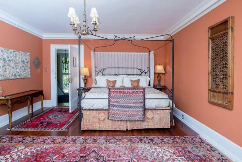 Villa Marco Polo Bed And Breakfast Inn