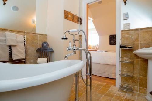 Villa Marco Polo Bed And Breakfast Inn
