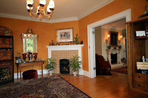 Villa Marco Polo Bed And Breakfast Inn