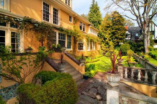 Villa Marco Polo Bed And Breakfast Inn