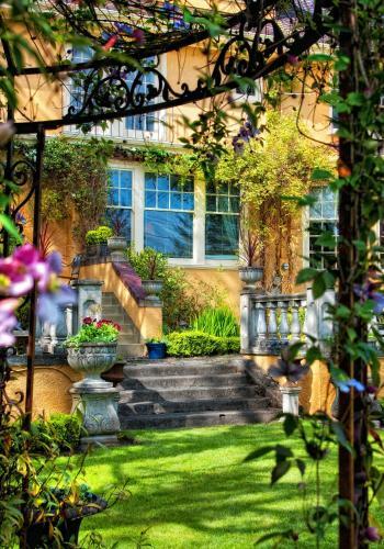Villa Marco Polo Bed And Breakfast Inn
