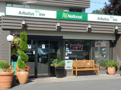Motel Arbutus Inn