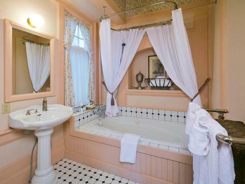 Beaconsfield Bed And Breakfast - Victoria