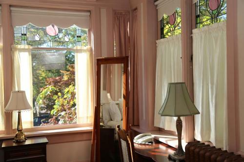 Beaconsfield Bed And Breakfast - Victoria