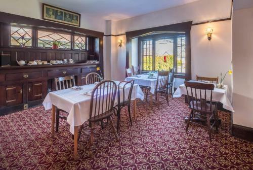 Bed & Breakfast Oak Bay Guest House