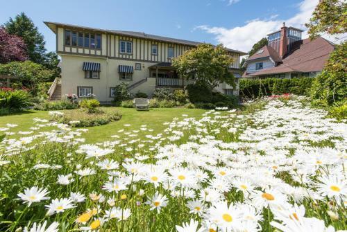 Bed & Breakfast Oak Bay Guest House