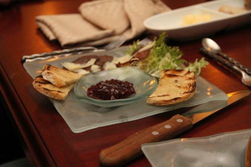 Posada Coast High Country Inn