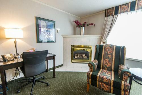 Posada Coast High Country Inn