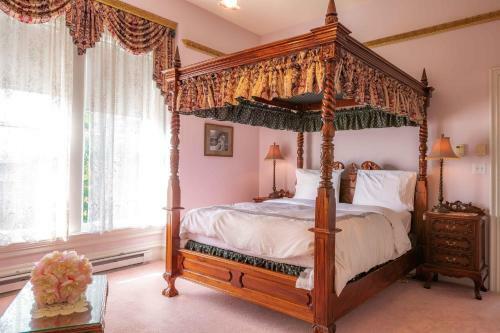 Bed & Breakfast Amethyst Inn