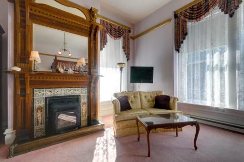 Bed & Breakfast Amethyst Inn