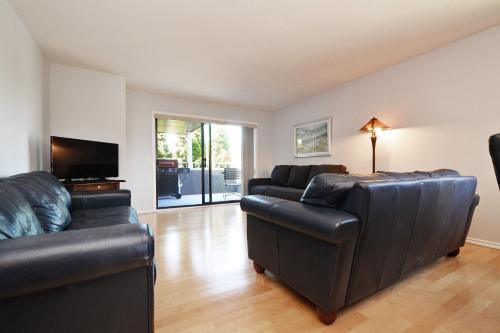 Hillside Area Brand New Apartment 20