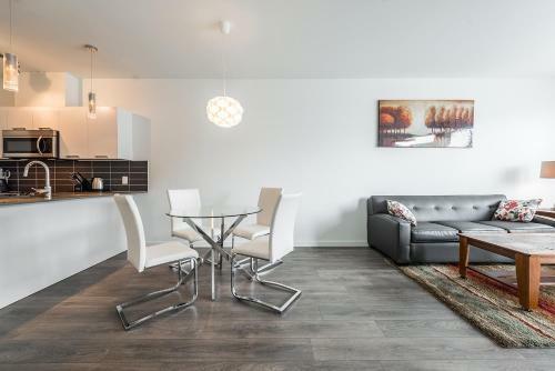 Apartamento Garden Suite Downtown With Parking