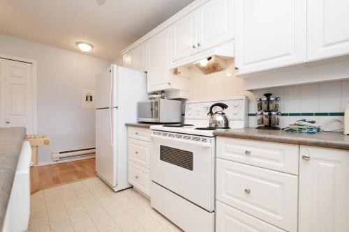 Boutique 1bdrm Apartment 19