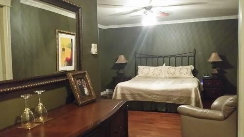 Posada Carriage House Inn