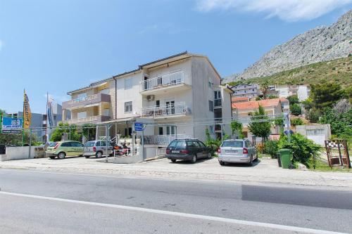 Apartments Ivan