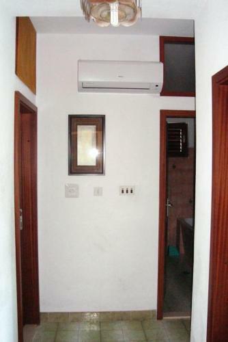 Apartments With A Parking Space Mirca, Brac - 2841