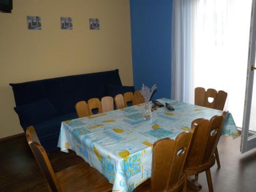 Apartment Mundanije 1