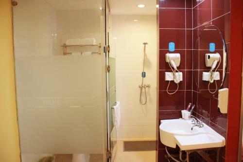 Hotel Hanting Express Chengde Shuangtashan Road