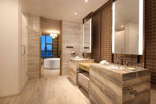 Hotel Four Points By Sheraton Hefei, Baohe