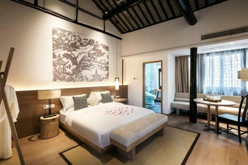 Formoon Boutique Hotel