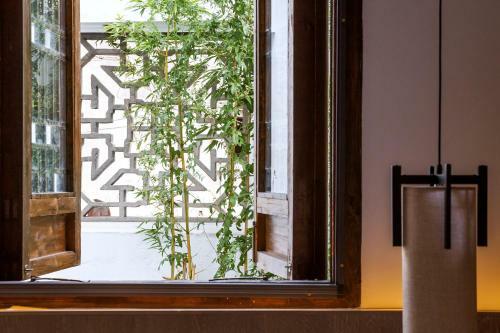 Formoon Boutique Hotel