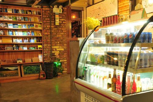 He Huang Memory Youth Hostel
