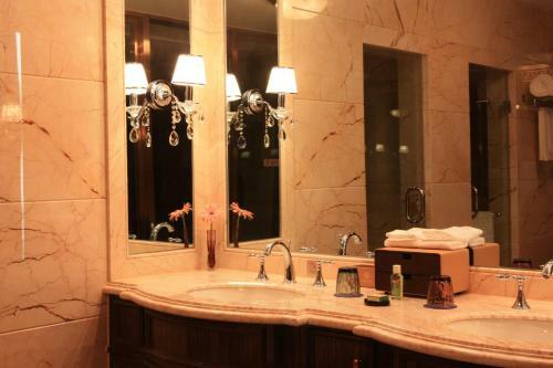Xining Sapphire Hotel