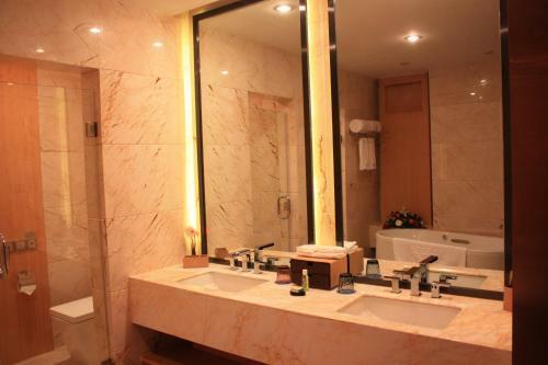 Xining Sapphire Hotel