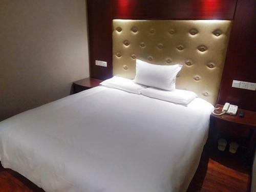 Elan Hotel Xining Railway Station