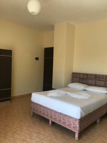 Hostal Apartments Roku
