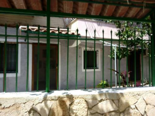 Apartamento Gogo's Sea Side Studio
