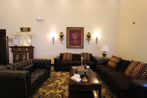 Awaliv International Hotel