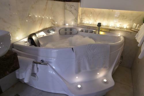 Carlton Al Moaibed Hotel