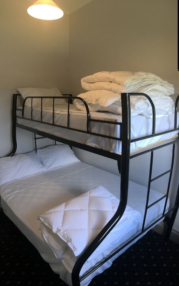 Hotel Rooms At Carboni's